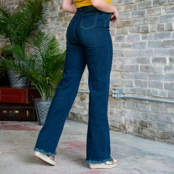 NWT L&B Dark Wash Mom Jeans - Picture 2 of 4